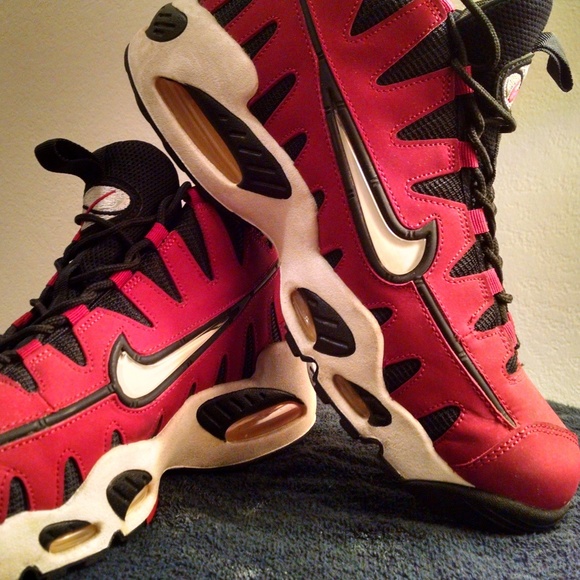 nike nomo red